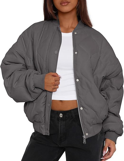 Damen Kurz geschnittene Stepp-Bomberjacke im Oversize-Look mit Raglanärmeln Echo Archiv