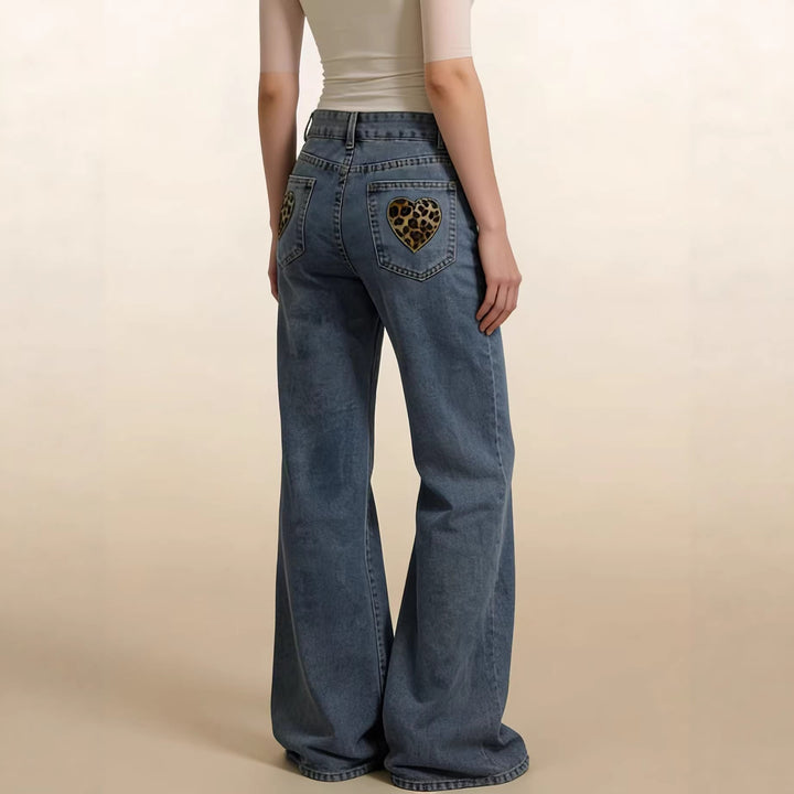 Damen Weite High-Waist Jeans mit besonderen Nahtdetails Echo Archiv