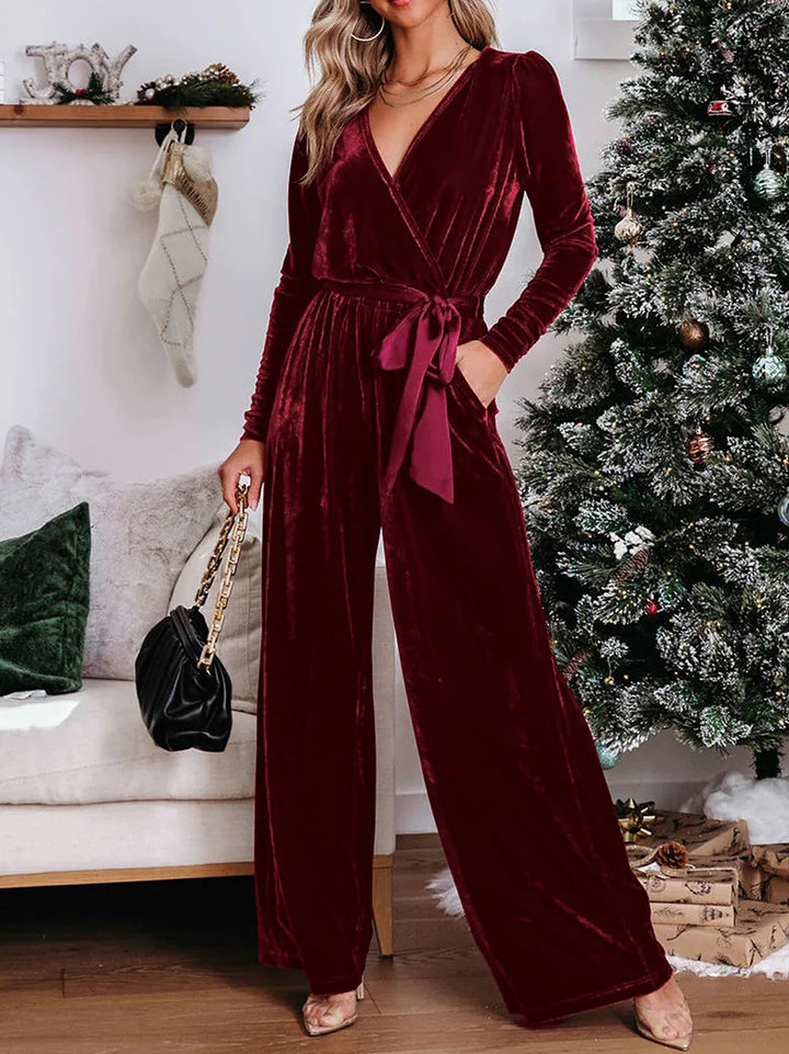 Damen Samt‑Jumpsuit mit Wickel‑V‑Ausschnitt, weitem Bein und Taillengürtel – Solévia