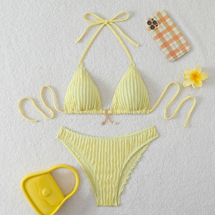 Damen Triangel-Bikini mit feiner Ripptextur und verspieltem Schmuckdetail Echo Archiv