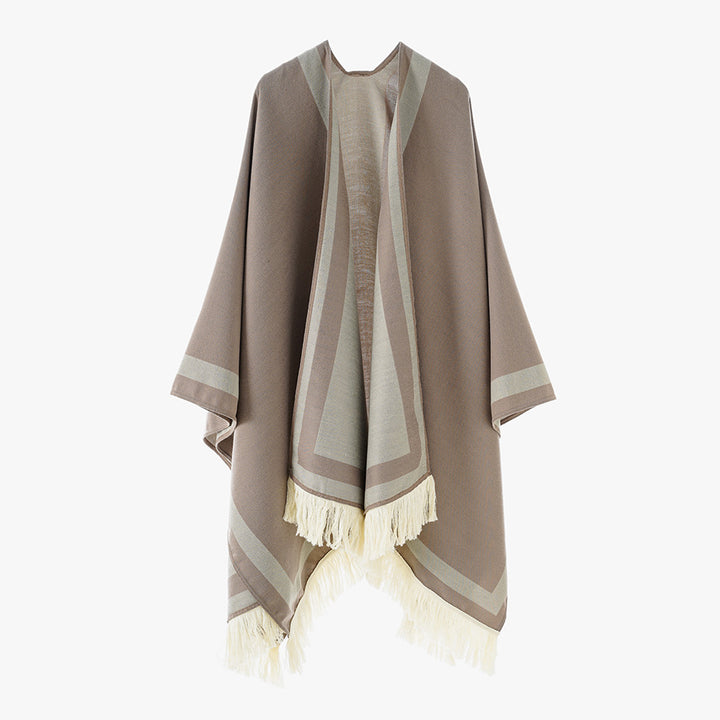 Damen Gefütterter Oversize‑Capeponcho im Kimono‑Schnitt mit Kontrastbordüre und Fransensaum – Célinea