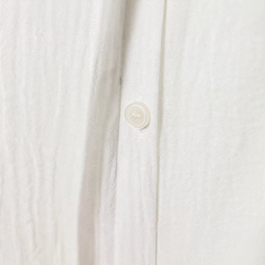 Damen Elegante Baumwollmisch‑Bluse mit Spitzenpasse, verdeckter Knopfleiste und weiten Ballonärmeln Echoarchiv