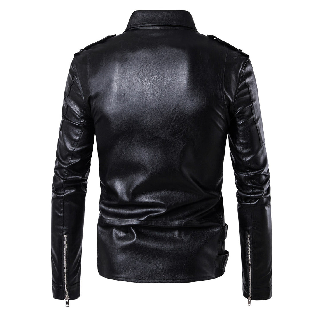 Herren Bikerjacke aus hochwertigem Leder mit asymmetrischem Reißverschluss und dekorativen Schnallen Echoarchiv