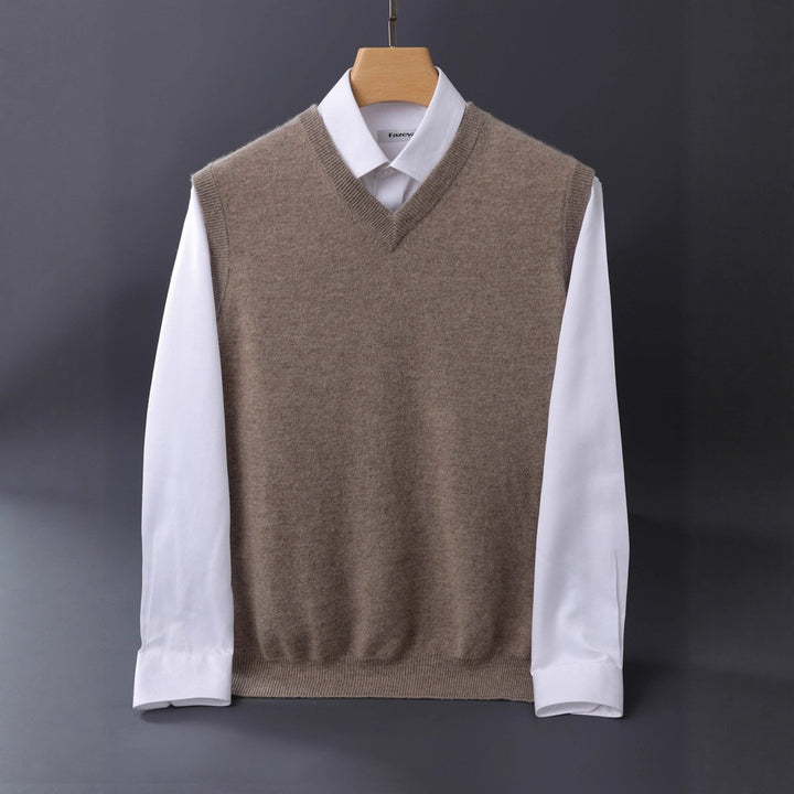 Herren Feine V‑Ausschnitt Strickweste aus Merino‑Blend mit geripptem Saum Echoarchiv