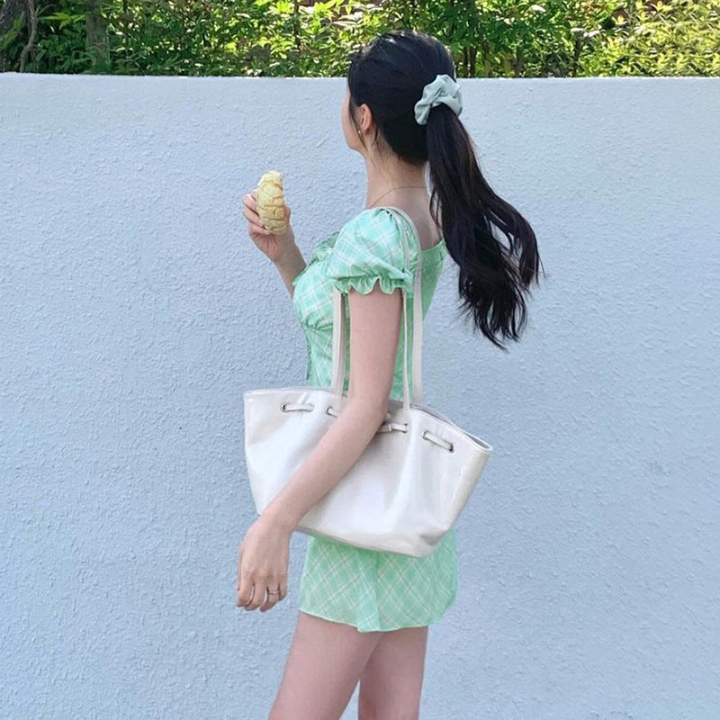 Damen figurbetontes Minikleid mit Puffärmeln und Karomuster Echo Archiv