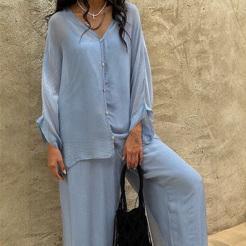 Damen Dreiteiliges Loungewear-Set aus leichter Viskose mit Oversize-Bluse, Top und weiter Palazzohose Echoarchiv