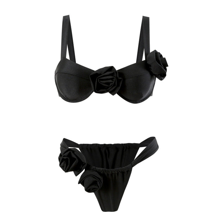 Damen Bikini-Set mit modischen Rosen-Applikationen und komfortablem Schnitt Echo Archiv