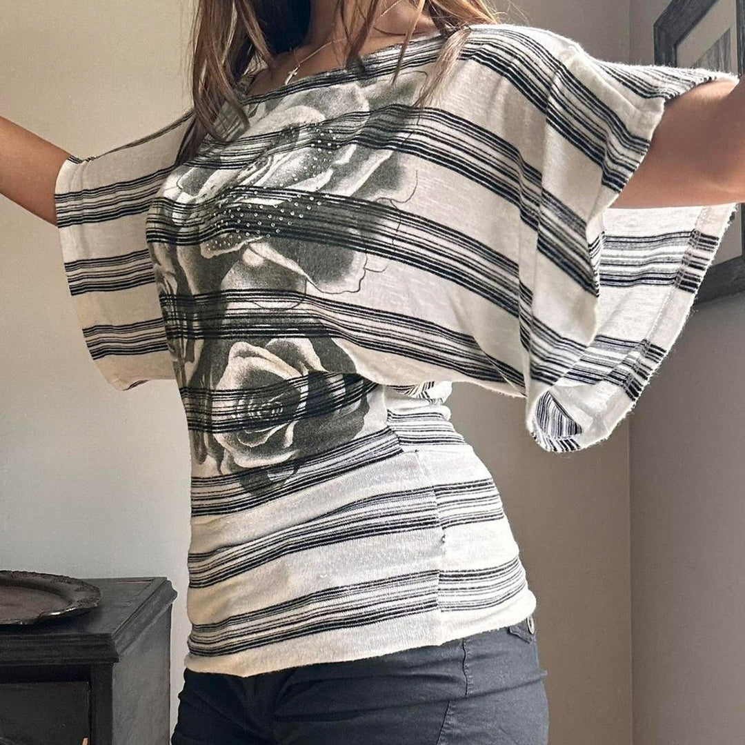 Damen Oversized T-Shirt mit floralem Streifenmuster und eleganter Passform Echo Archiv