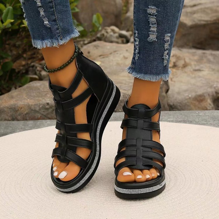 Damen Keil-Sandalen mit Gladiator-Riemen, Reißverschluss und gepolstertem Plateau – Sorelia