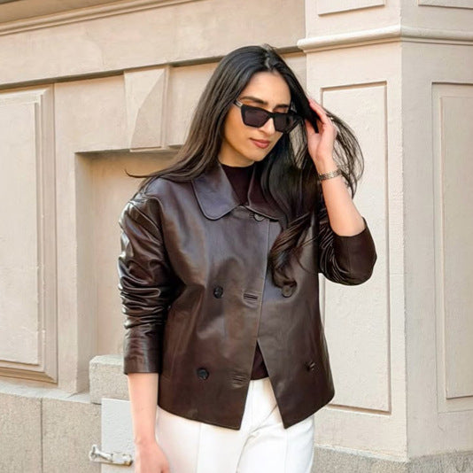 Damen Kurzjacke aus glattem Nappaleder im Doppelreiher mit Hemdkragen Echoarchiv