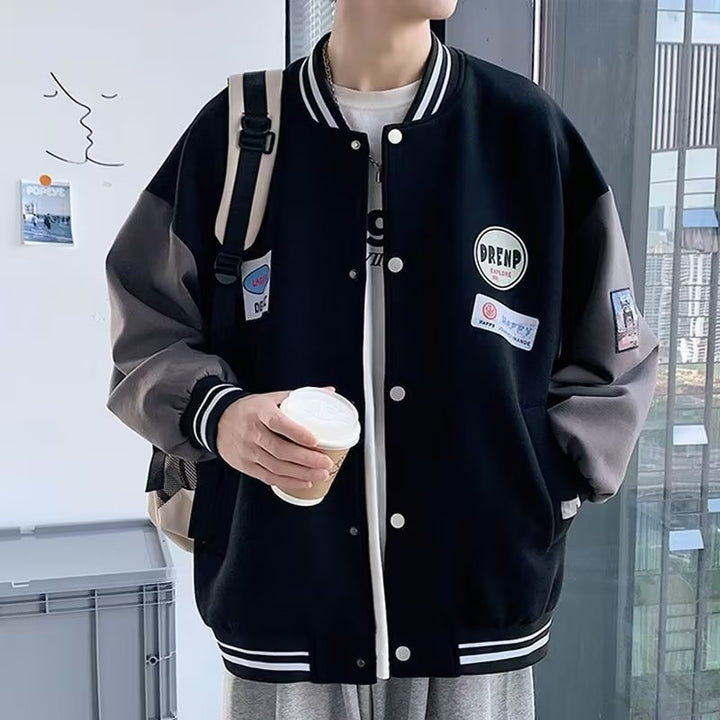 Herren Collegejacke mit praktischen Taschen und Stickereien Echoarchiv