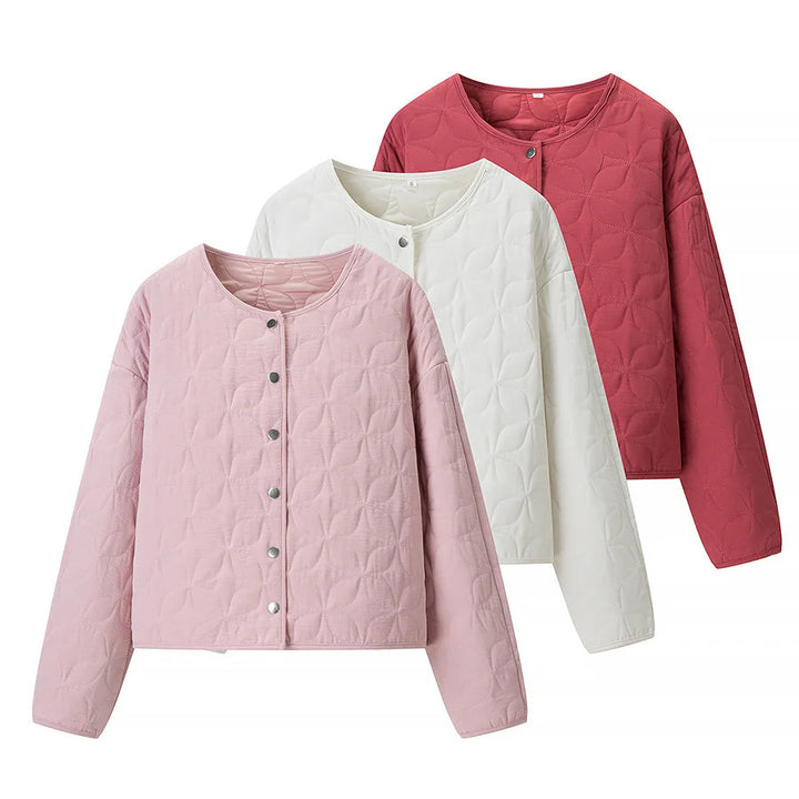 Damen gesteppte Boxy-Übergangsjacke mit floraler Steppstruktur, leicht wattiertem Innenfutter und Druckknopfleiste – Célinea