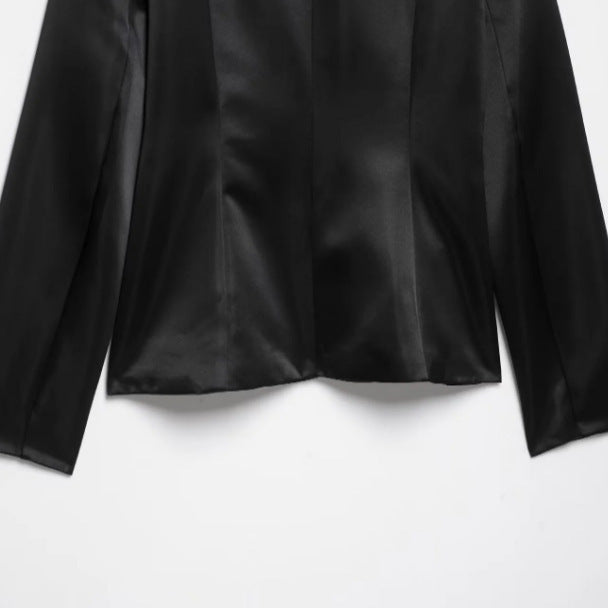 Damen Satinbluse mit Mandarinkragen und dekorativen Knotenverschlüssen Echo Archiv