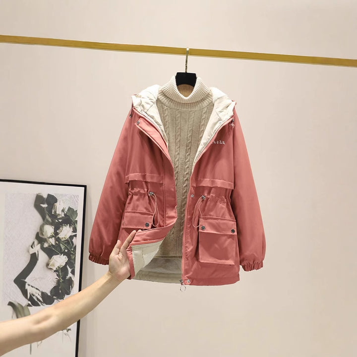 Damen gefütterte Parka-Jacke mit Kapuze und verstellbarem Taillenzug – Avérine