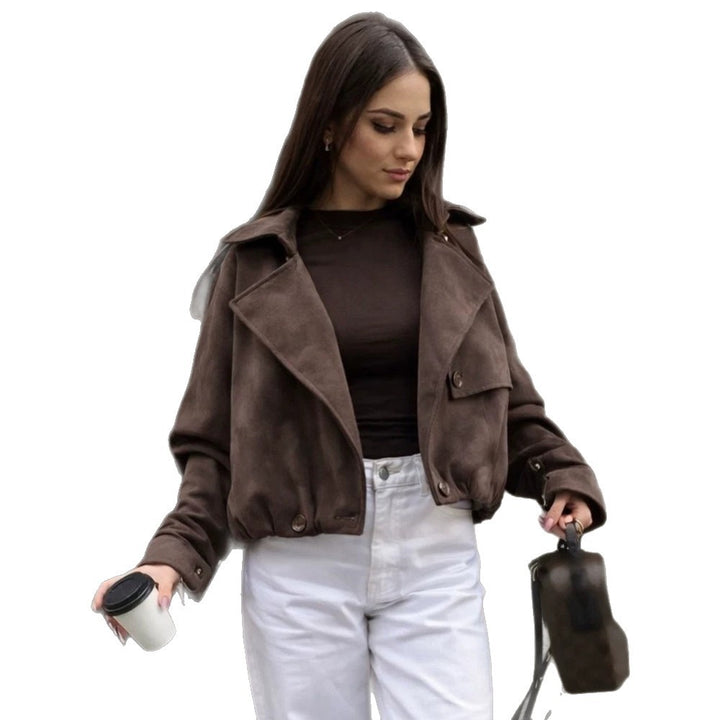 Damen Kurze Velourslederjacke im Bomberstil mit voluminösem Revers, Epauletten und taillierendem Gummisaum Echoarchiv