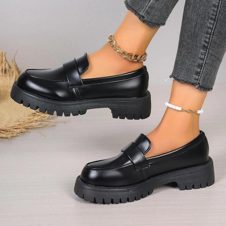 Schwarze Mokassins mit Plateau – Lioré
