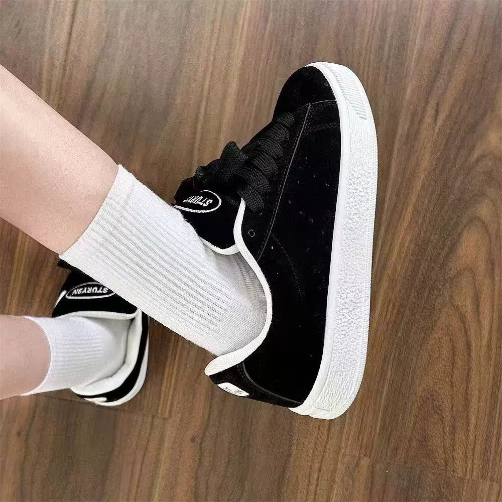 Damen modische Sneaker mit luxuriösem Veloursleder und komfortabler Dämpfung Echo Archiv