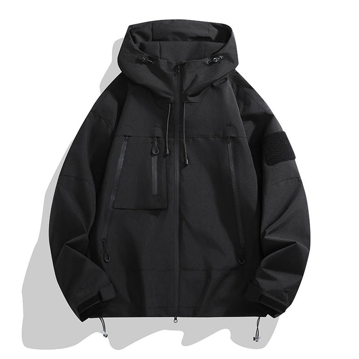 Damen Technische Outdoor-Jacke mit Verstellbarem Kapuzensystem und Multifunktionalen Taschen Echoarchiv
