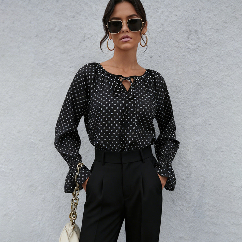 Damen Chiffonbluse mit Polka-Dots, BindEchoarchivand-Ausschnitt und smockgesmokten Manschetten Echoarchiv