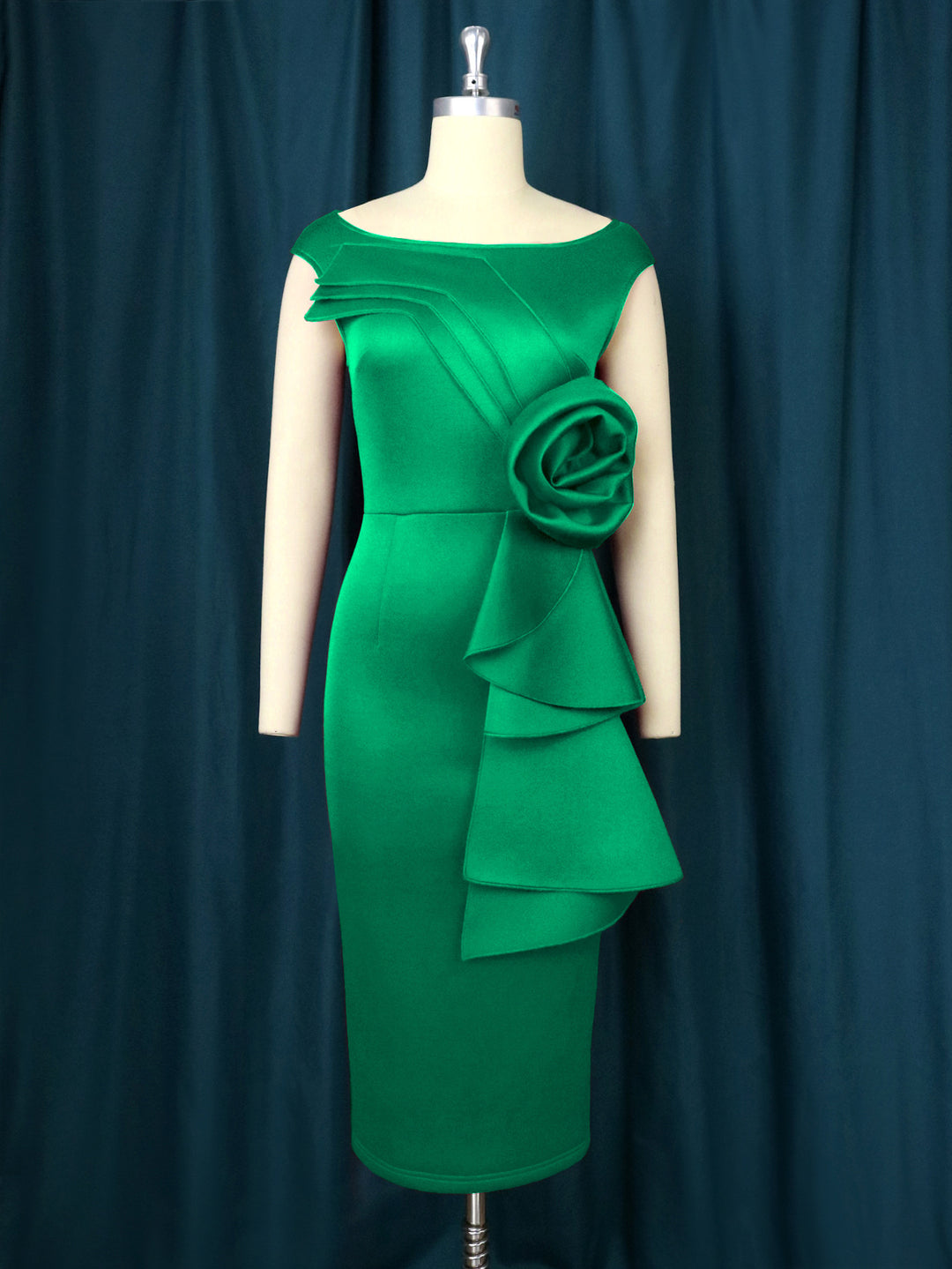 Damen figurbetontes Kleid mit schicker Rüschenapplikation Echo Archiv