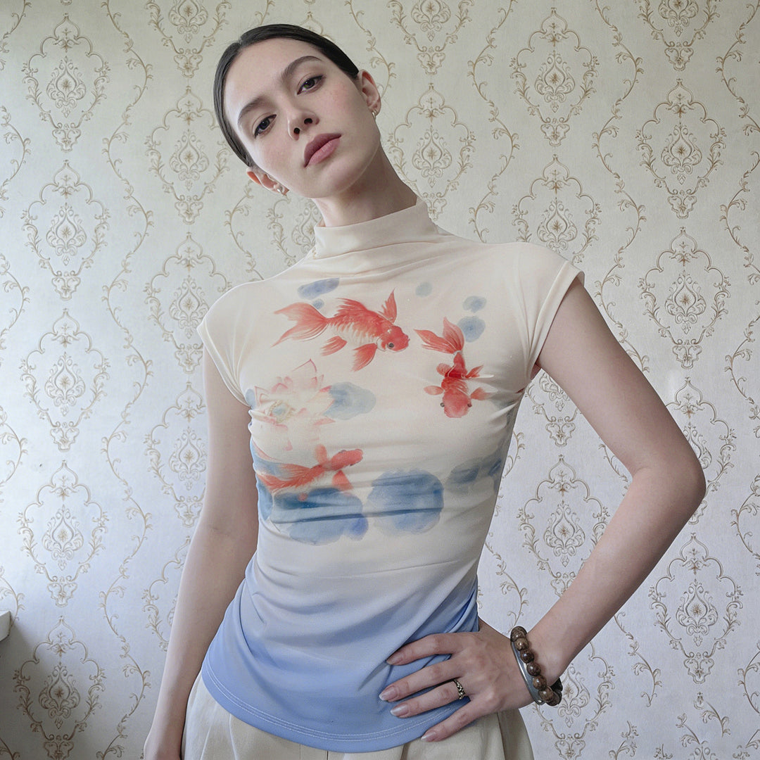 Damen Kurzarmshirt mit floralem Motiv und hochgeschlossenem Kragen Echo Archiv