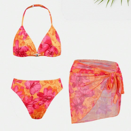 Damen Bikiniset mit floralem Design und leichtem Strandtuch Echo Archiv