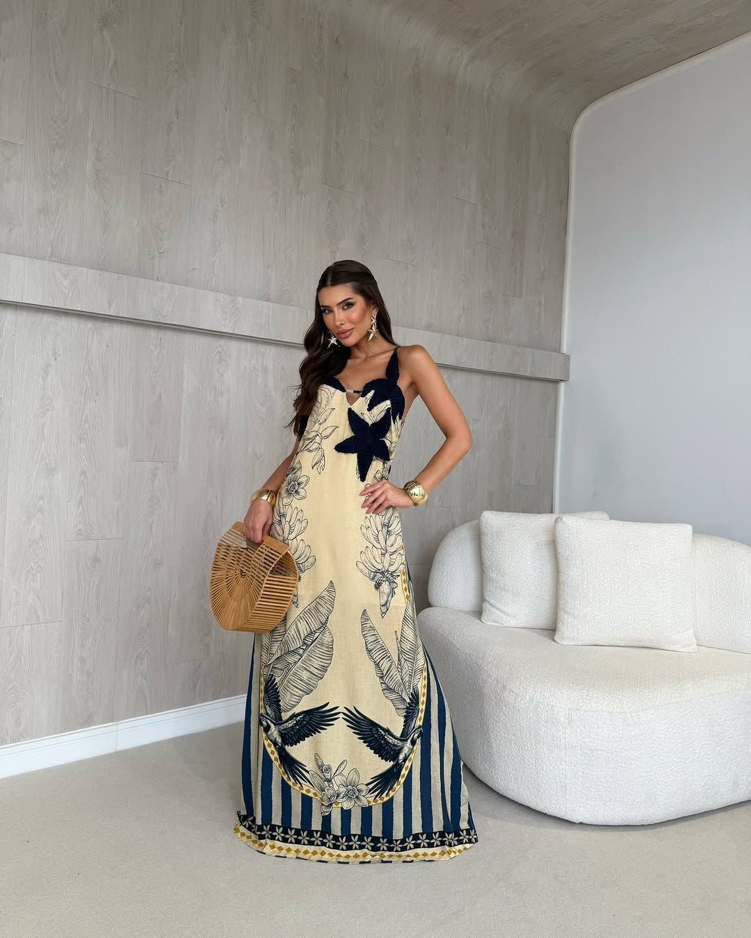 Damen Maxi-Kleid mit floralem Druck und kontrastierenden Akzenten Echo Archiv