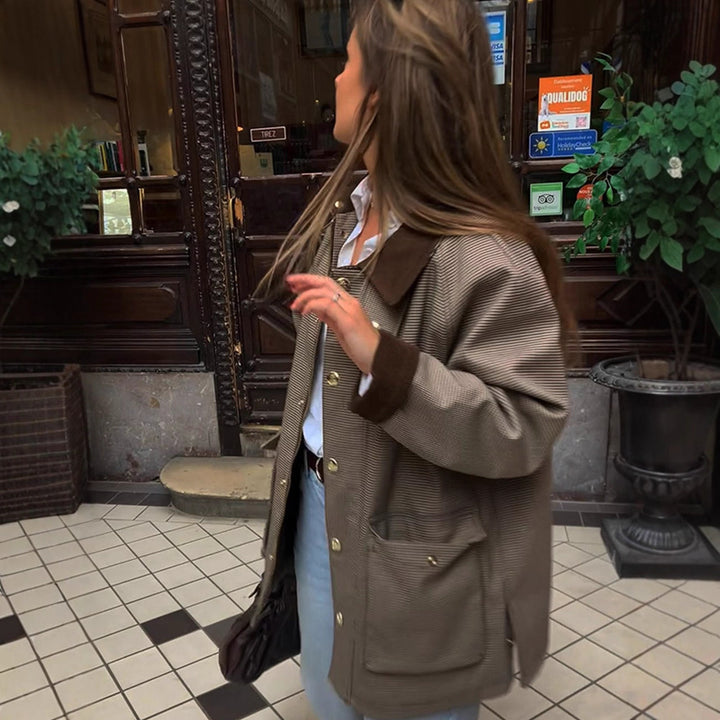 Damen Oversize-Fieldjacke mit Samtkragen und großen Pattentaschen Echoarchiv