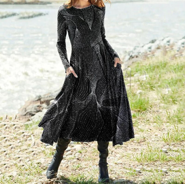 Damen nan Boho-Maxikleid mit taillierter Empire-Passe, langen Ärmeln und Seitentaschen Echo Archiv