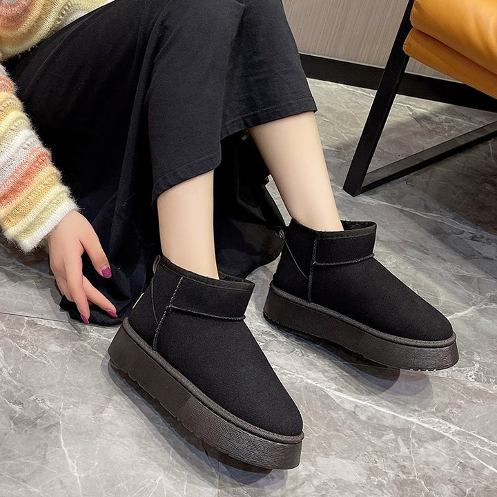 Damen Gefütterte Kurzschaft Winterboots mit Kunstfellfutter Plateau‑Sohle und Pull‑On Echo Archiv