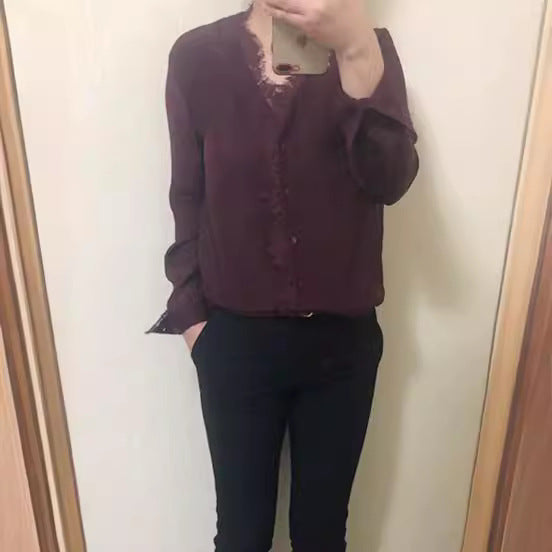 Damen Elegante Bluse mit Spitzenverzierung Echoarchiv