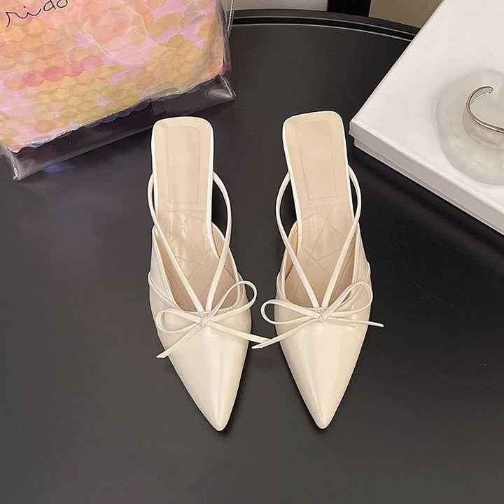 Damen Spitz zulaufende Mules mit feinen Slingback‑Riemchen und Zierschleife – Lioré