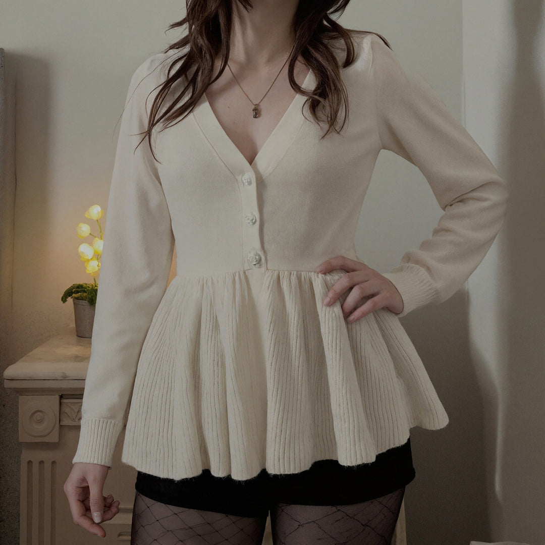 Damen nan geripptes Langarm-Top mit Empire-Taille, zierlicher Knopfleiste und Spitzenbesatz Echo Archiv