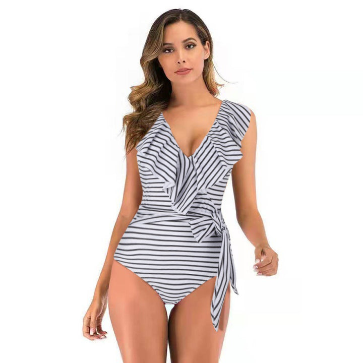 Damen Einteiliger Badeanzug mit raffinierten Rüschendetails und eleganter Schleife Echo Archiv