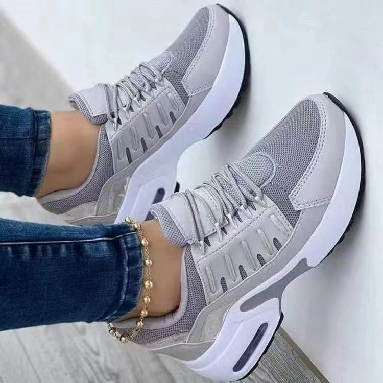 Damen Plateau-Sneaker mit Luftpolster und holografischen Akzenten – Névara