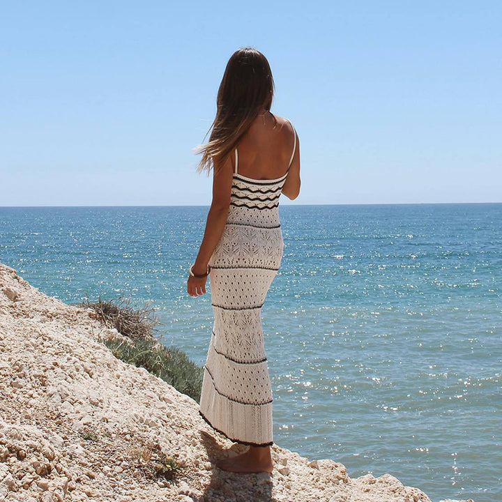 Damen gehäkeltes Strandkleid mit zarten Mustern und fransigen Details Echo Archiv
