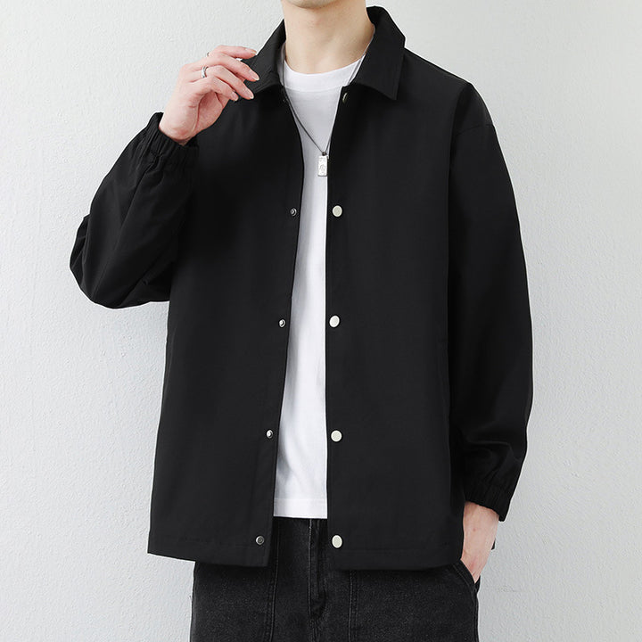 Herren leichte Übergangsjacke mit modernem Schnitt und praktischen Druckknöpfen Echoarchiv