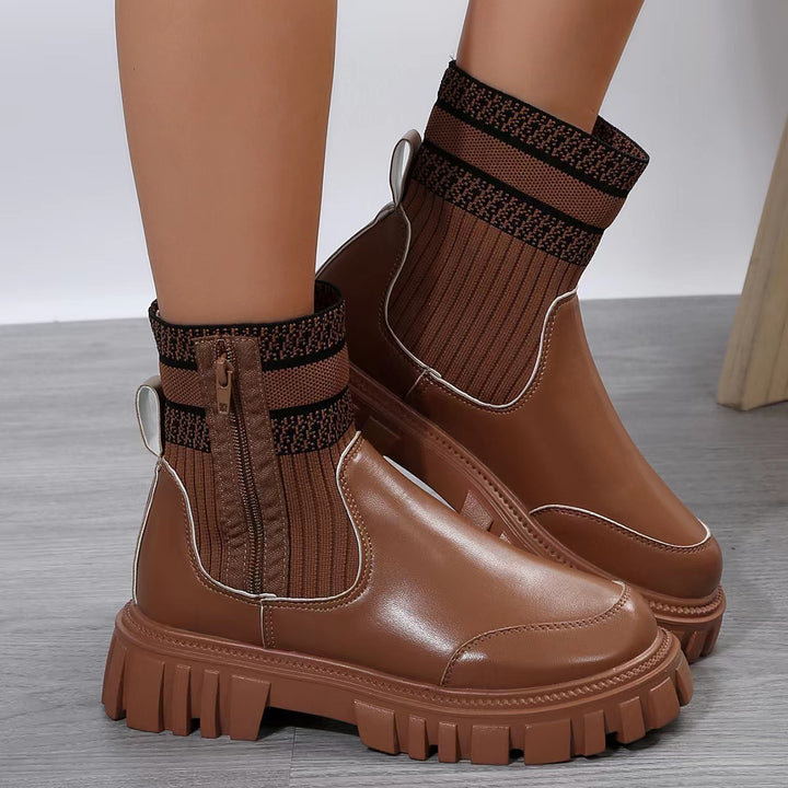 Damen Chunky Chelsea‑Boots mit Strickschaft, Reißverschluss und grober Lug‑Sohle Echo Archiv