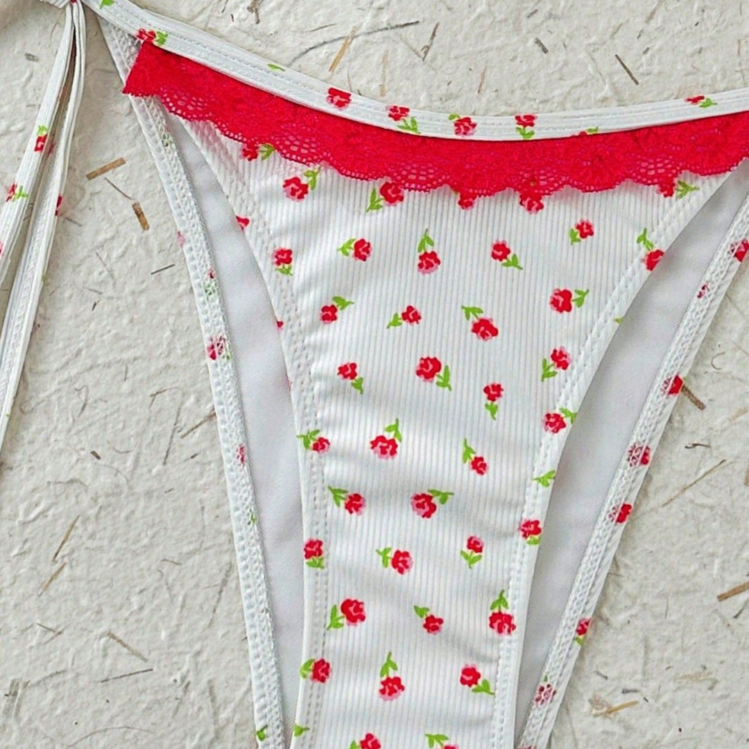 Damen Triangel-Bikini mit verspieltem Erdbeer-Muster Echo Archiv
