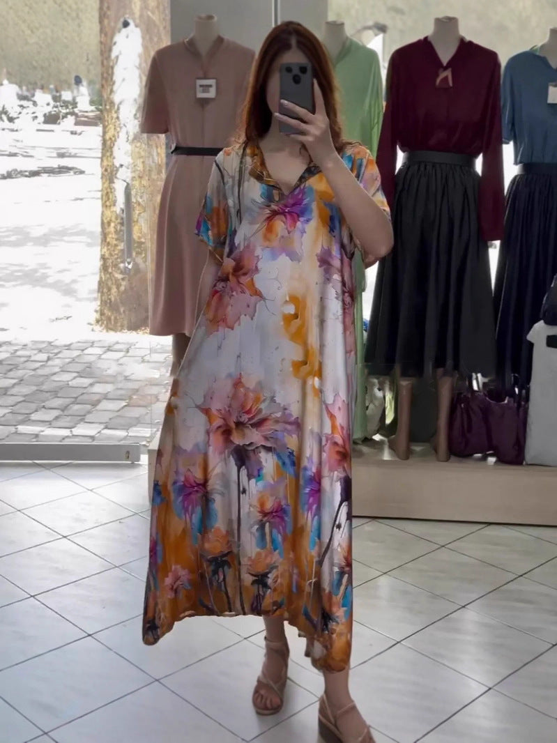 Damen nan fließendes Maxi-Kaftankleid mit V-Ausschnitt und großflächigem Aquarell-Blumenprint Echo Archiv