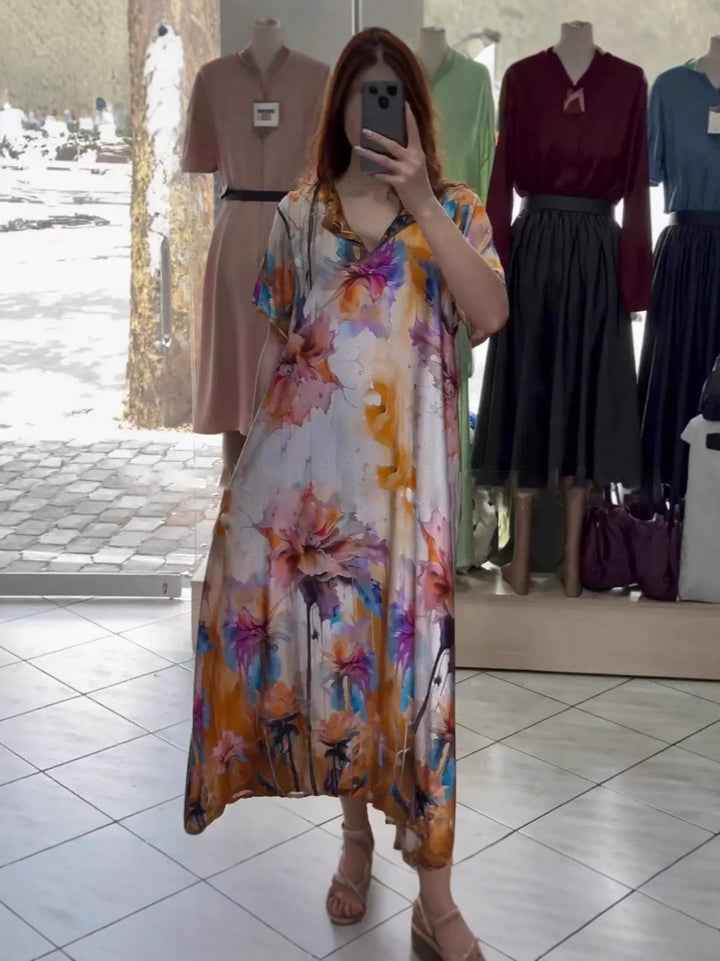 Damen nan fließendes Maxi-Kaftankleid mit V-Ausschnitt und großflächigem Aquarell-Blumenprint Echo Archiv