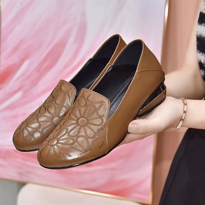 Damen nan elegante gepolsterte Lederloafer mit floral geprägter Oberfläche und mittelhohem Blockabsatz Echo Archiv