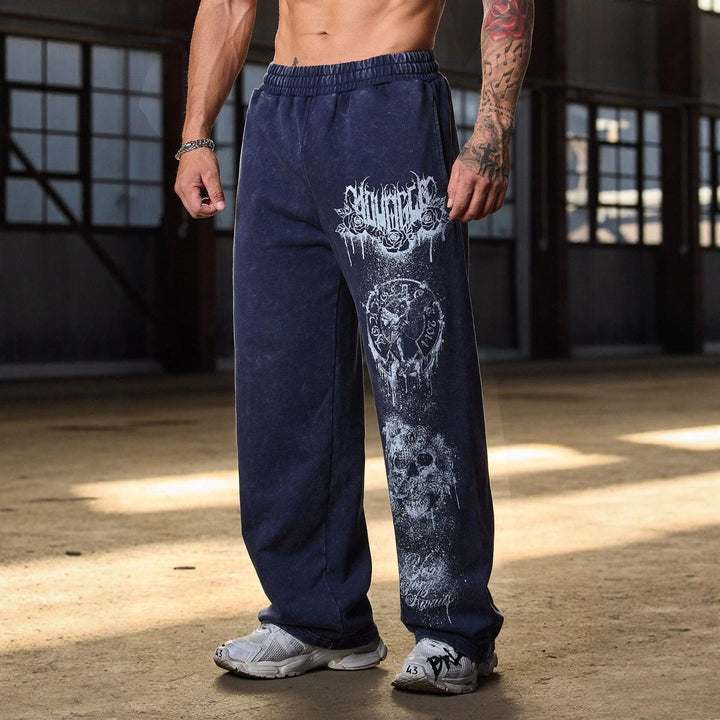 Herren nan weite Jogginghose mit elastischem Bund, Seitentaschen und detailreichem Schädel- und Rosenmotiv Echo Archiv