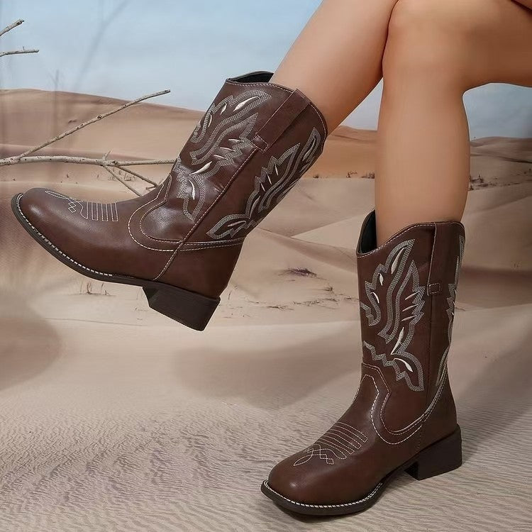 Damen Western-Cowboystiefel mit spitzer Kappe, gesticktem Schaft und mittlerem Blockabsatz Echo Archiv