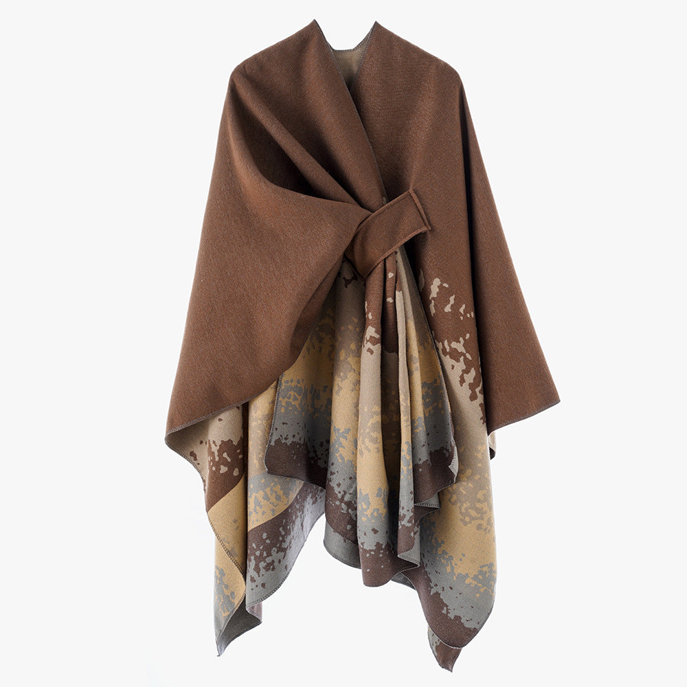 Damen Reversibler Wollmix-Capeponcho mit Bindegürtel und abstraktem Farbverlauf – Montévia