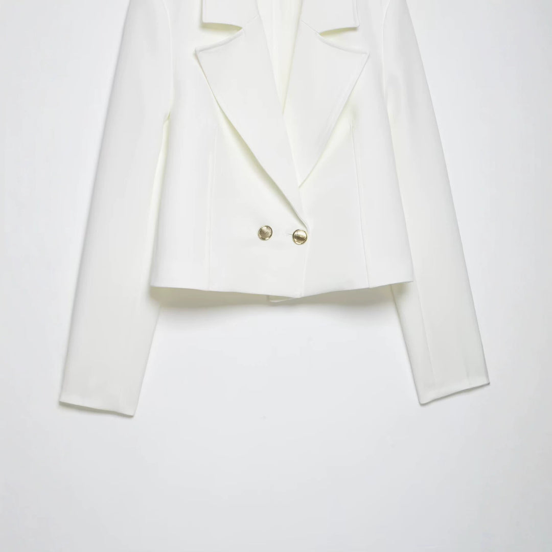 Damen Eleganter taillierter Cropped‑Blazer mit doppelreihiger Zierknopfleiste und konstruiertem Revers Echo Archiv