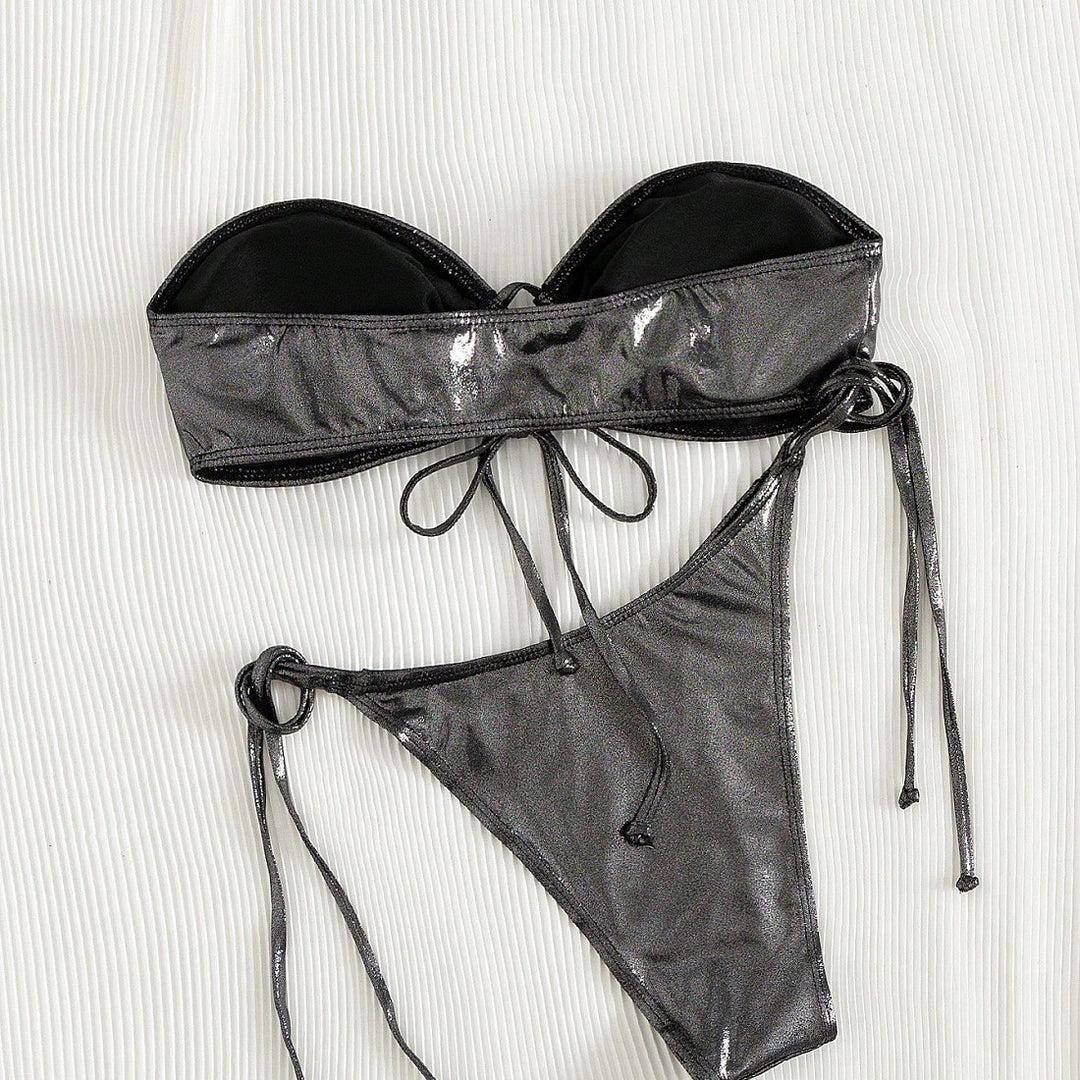 Damen Bandeau-Bikini-Set mit eleganter Raffinesse Echo Archiv