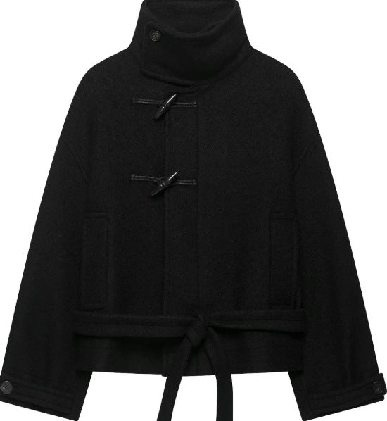 Damen Kurz geschnittener Duffle‑Cape‑Mantel mit hohem Funnelkragen, Knebelverschlüssen und Bindegürtel Echo Archiv