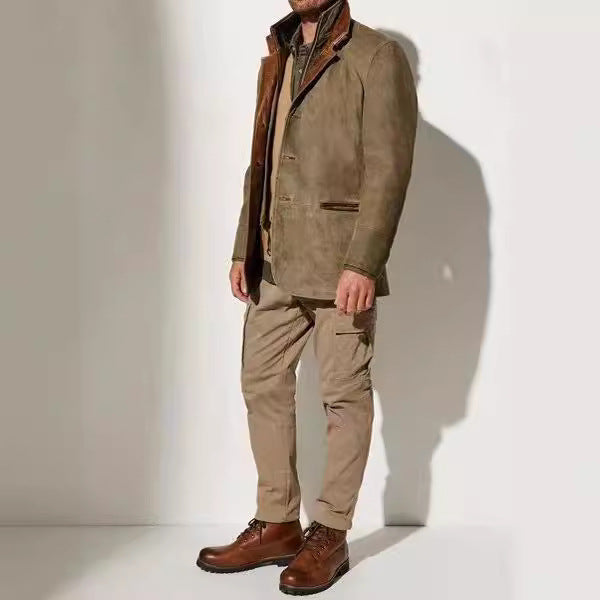 Herren stilvolle Wildlederjacke mit Kontrastkragen und praktischen Taschen Echoarchiv