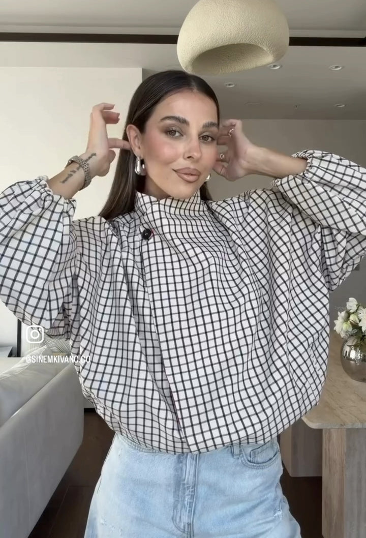 Damen Oversize-Bluse mit Stehkragen, karierter Optik und Ballonärmeln Echo Archiv
